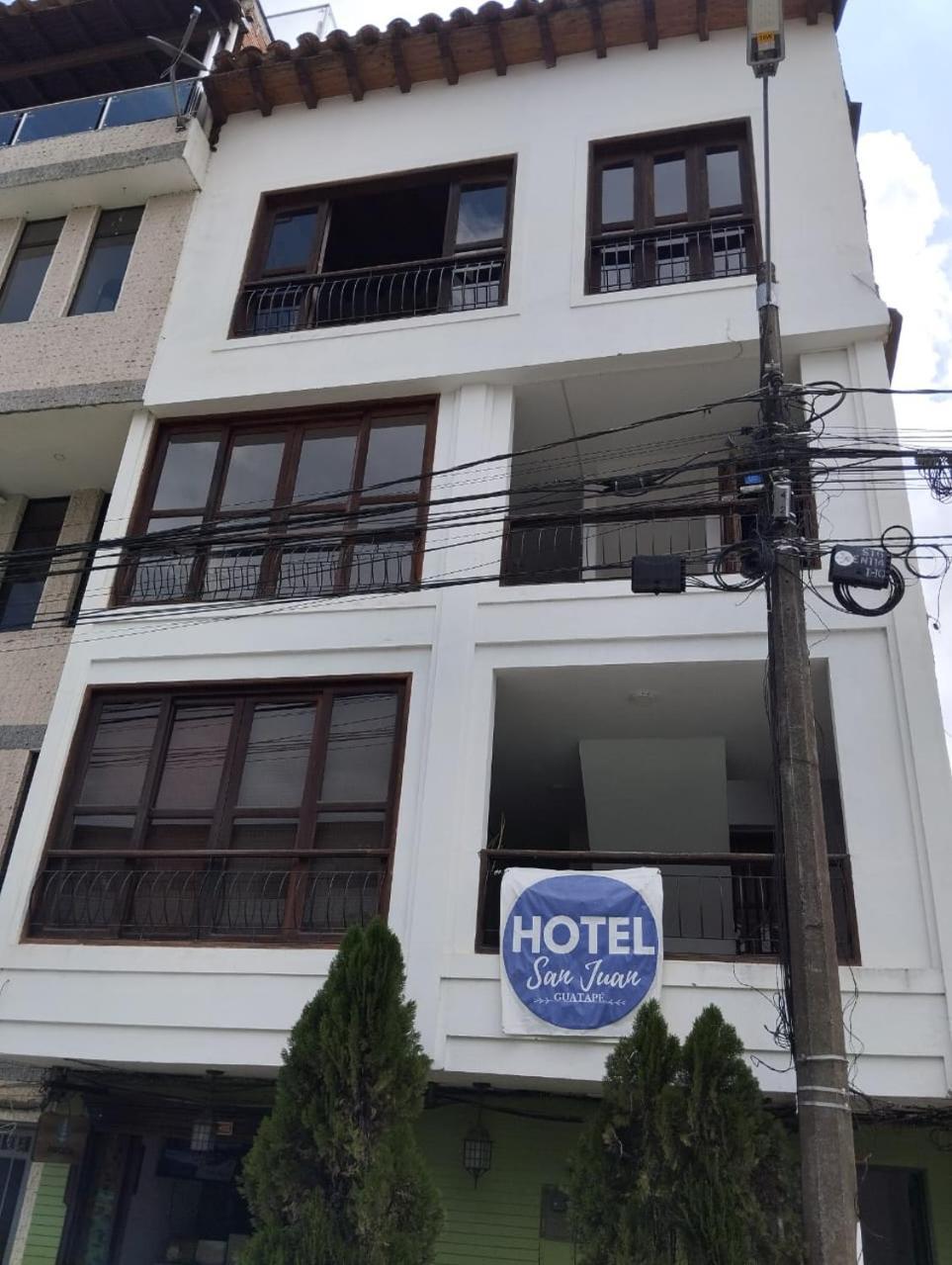 Hostel-Affordable Rooms With Private Bathroom San Juan Гуатапе Экстерьер фото